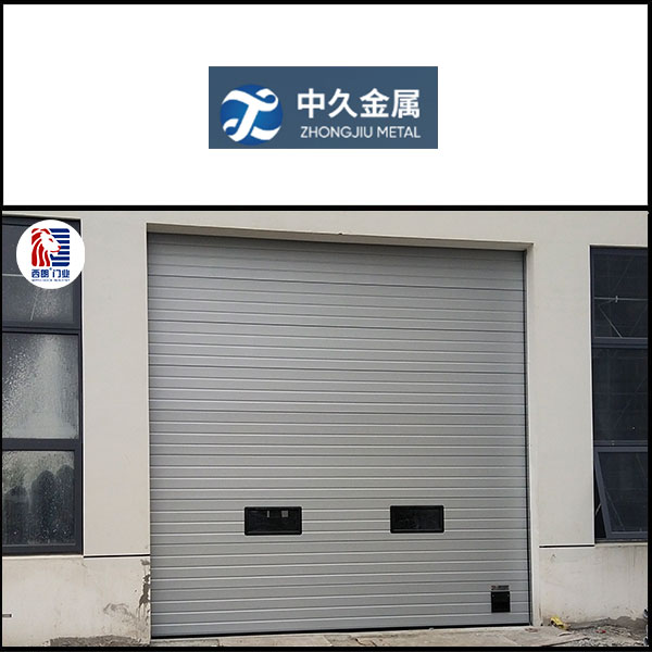 张家港市中久金属制品有限公司车间安装抗风提升门