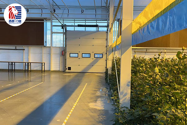 北京京鹏科技有限公司温室安装保温提升门