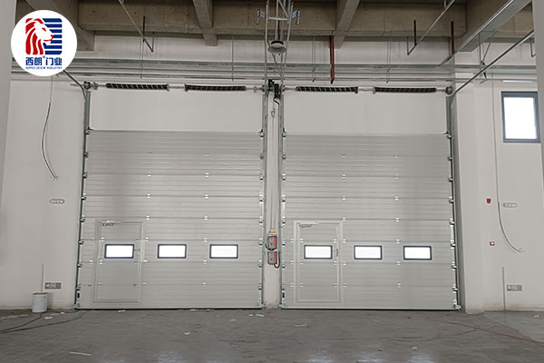 仲景食品股份有限公司车间安装抗风提升门