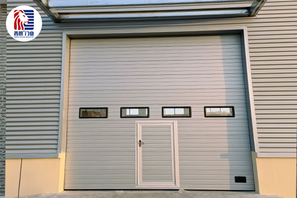 安徽铭金机械设备有限公司车间安装提升门