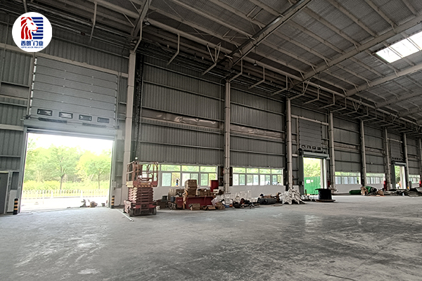 西朗保温提升门