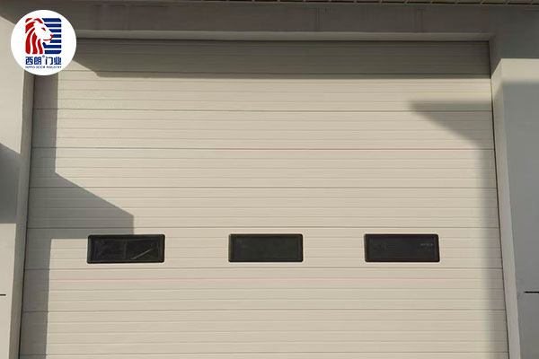 山东硅元新型材料股份有限公司仓库安装提升门